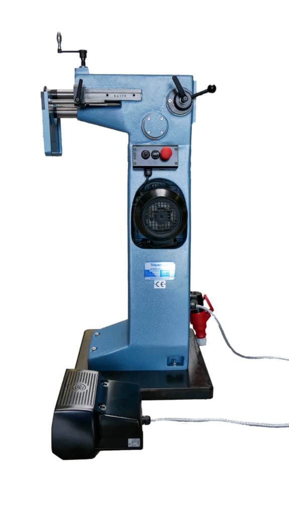 Beading, flanging + wire insert machines with motor drive Type SMA